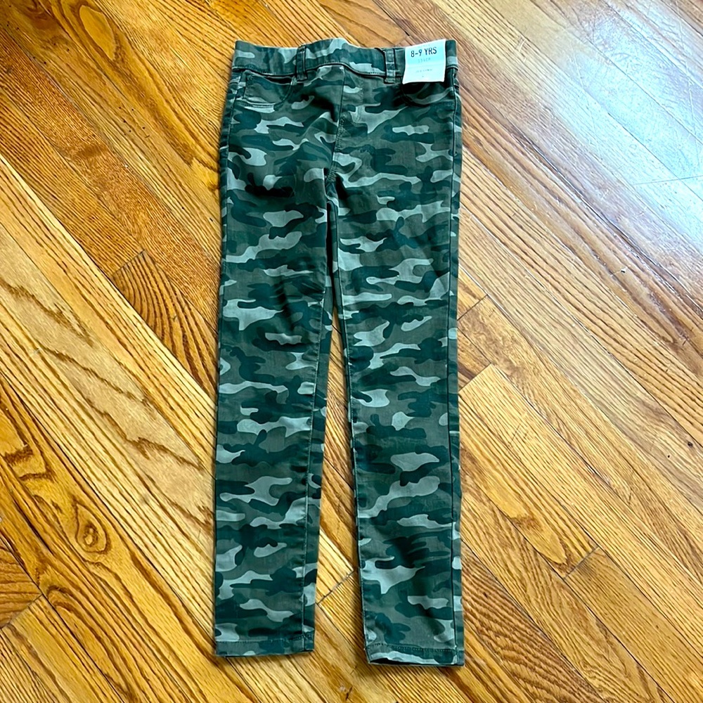 Girls camo jeggings Denim Co size 8-9